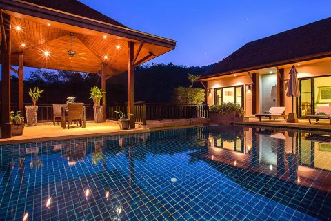Villa on Nai Harn Beach, Thailand 4 bedrooms № 46495 - photo 27
