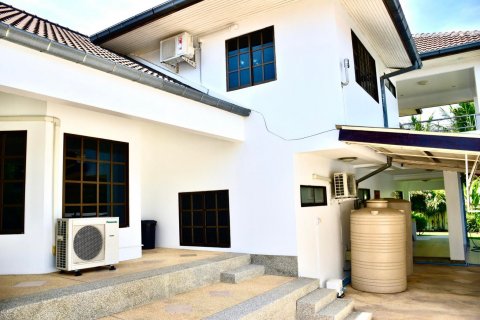 Villa in Hua Hin, Thailand 5 bedrooms № 47168 - photo 6