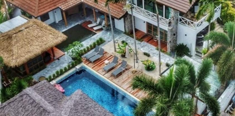 House in Kamala, Thailand 5 bedrooms № 3491
