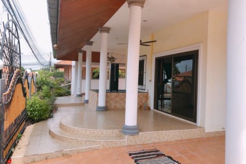 House in Pattaya, Thailand 2 bedrooms № 46592 - photo 3