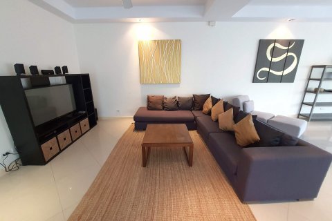 Townhouse in Bang Tao, Thailand 4 bedrooms № 46643 - photo 8
