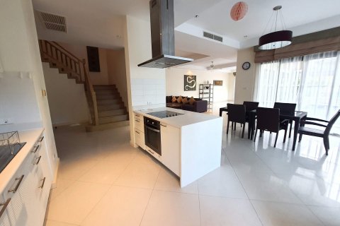 Townhouse in Bang Tao, Thailand 4 bedrooms № 46643 - photo 16