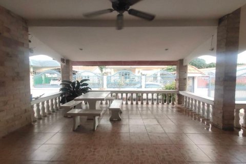 House in Bang Lamung, Thailand 3 bedrooms № 46550 - photo 3