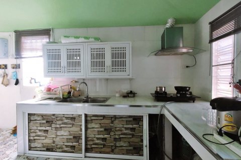 House in Bang Lamung, Thailand 2 bedrooms № 47006 - photo 8