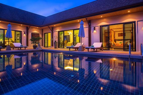 Villa on Nai Harn Beach, Thailand 4 bedrooms № 46495 - photo 28