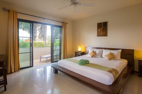 Villa on Nai Harn Beach, Thailand 4 bedrooms № 46495 - photo 17